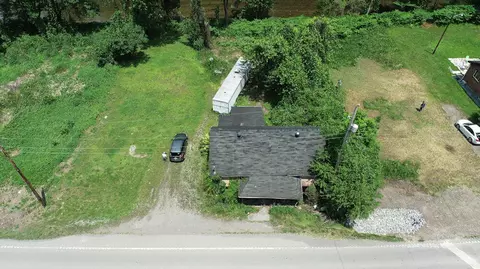 24244 S Levisa Rd, Mouthcard, KY 41548