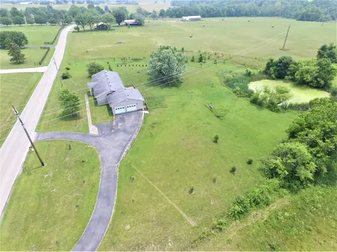204 Herndon Ln, Berea, KY 40403 photo 4