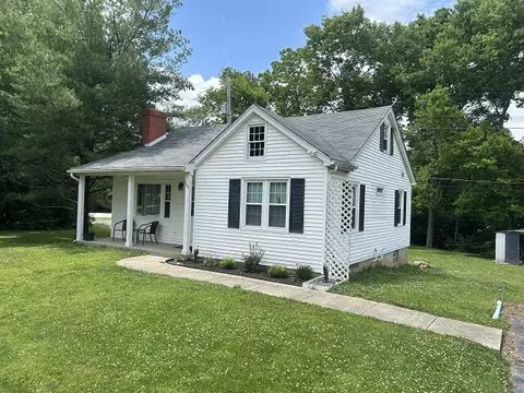 105 Cavern Dr, Frankfort, KY 40601