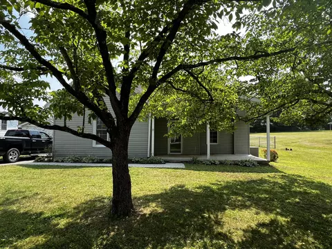 228 Circle Ave, Williamsburg, KY 40769 photo 3