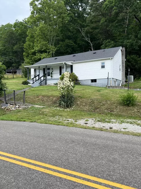 1063 Red Lick Rd, Berea, KY 40403