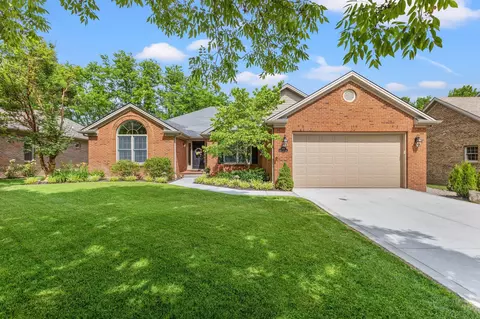 1400 Saddle Club Way, Lexington, KY 40504