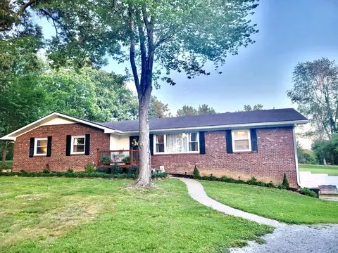 70 Maple Ct, Calvert City, KY 42029