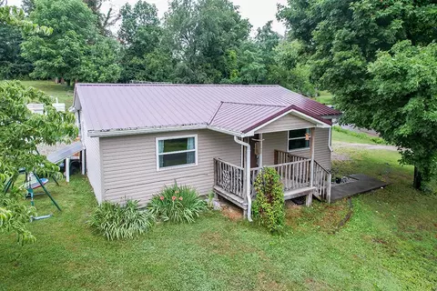227 Estridge Rd, Paint Lick, KY 40461