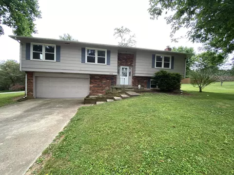 636 Squires Rd, Lexington, KY 40515