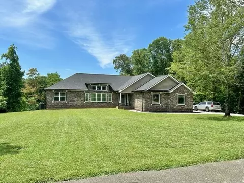 505 Wondering Woods Dr, Somerset, KY 42503