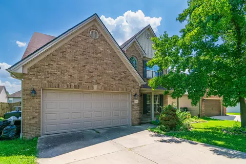596 Skyview Ln, Lexington, KY 40511
