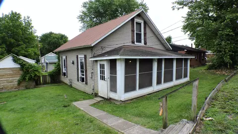 714 White St, Morehead, KY 40351