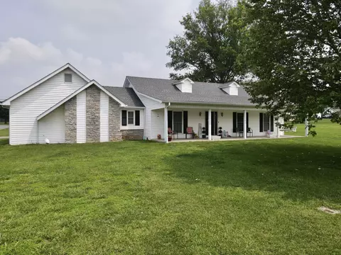 1216 Maple Hill Dr, Somerset, KY 42503