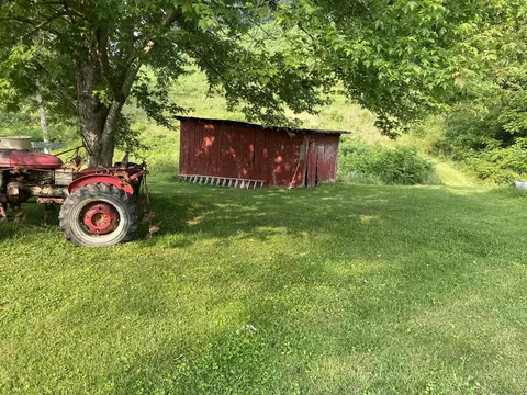 2339 Ky 557, Sandy Hook, KY 41171 photo 30