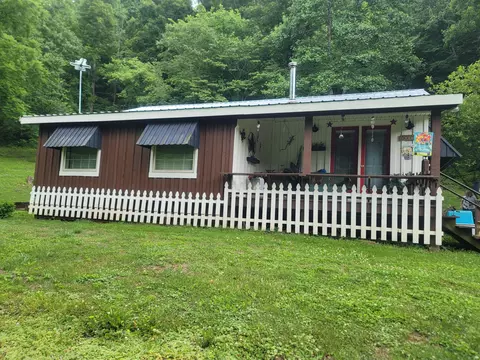474 Billy Fork Rd, Irvine, KY 40336