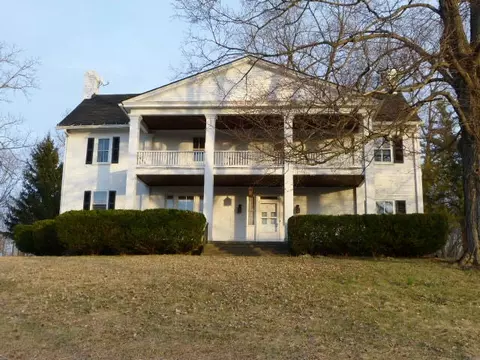 4090 Lexington Rd, Paris, KY 40361