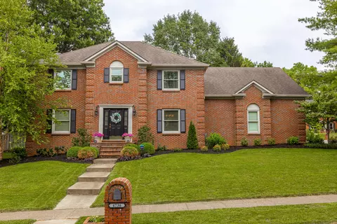 4736 Scenicview Rd, Lexington, KY 40514