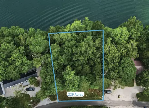 473 N Lake Dr, Burnside, KY 41519