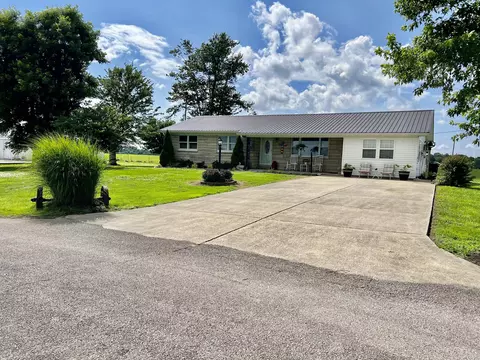 445 Todd Rd, Brodhead, KY 40409