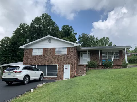 365 Jett Drive Dr, Jackson, KY 41339