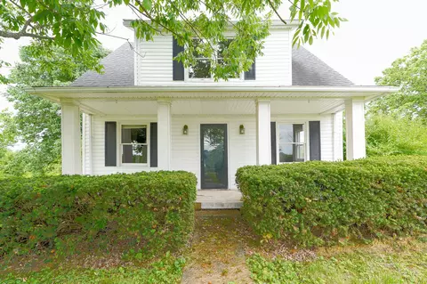 1121 Muddy Creek Rd, Winchester, KY 40391