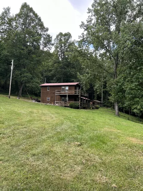 88 Fugate Ln, Vanceburg, KY 41179