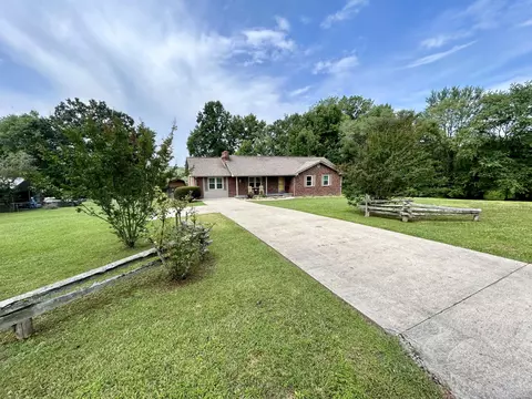 131 Park Estate Ln, London, KY 40744