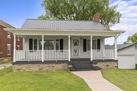 719 Stanford St, Science Hill, KY 42553