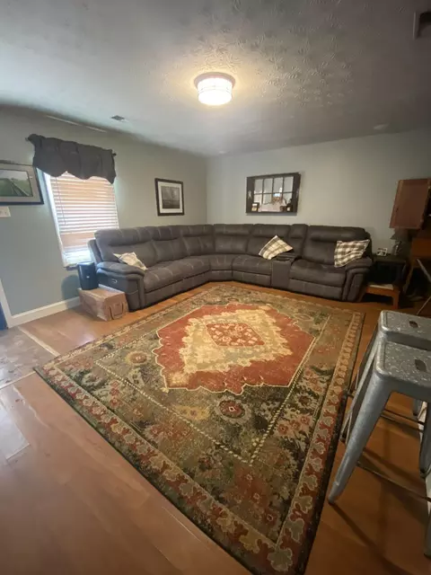 546 E Walnut St, Danville, KY 40422 photo 3