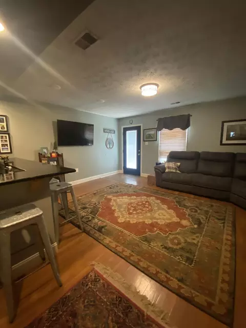 546 E Walnut St, Danville, KY 40422 photo 5