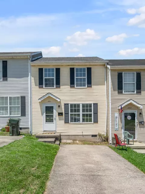 3711 Trent Cir, Lexington, KY 40517