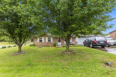 1832 Stratford Pl, Mount Sterling, KY 40353