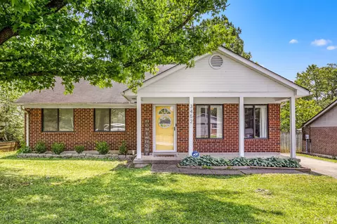 3452 Woodspring Dr, Lexington, KY 40515