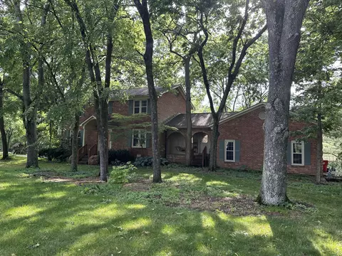 68 Summertree Dr, Nicholasville, KY 40356