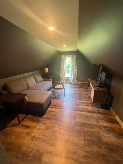 697 Shawnee Trl, Nancy, KY 42544 photo 19