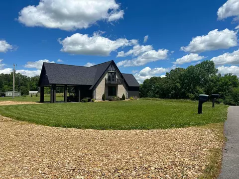 697 Shawnee Trl, Nancy, KY 42544