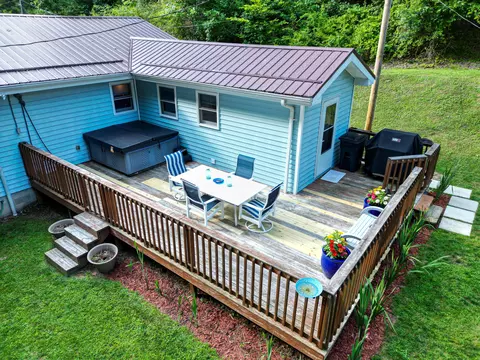 207 Lockard Holw, Jackson, KY 41339 photo 7