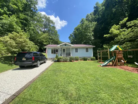 207 Lockard Holw, Jackson, KY 41339 photo 4