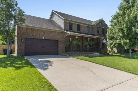 212 Locust Grove Way, Versailles, KY 40383