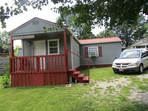 70 Magnolia St, Corbin, KY 40701 photo 3