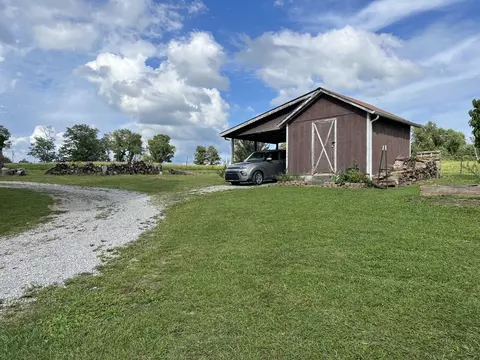 237 Roundtop Rd, Pine Knot, KY 42635 photo 9