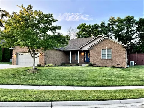 231 Oak Branch Dr, Berea, KY 40403