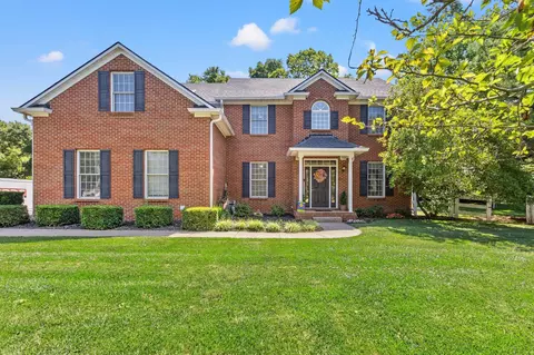 101 Hawthorne Dr, Nicholasville, KY 40356