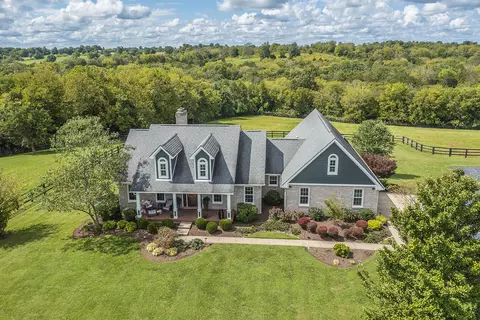 1081 Hifner Rd, Versailles, KY 40383