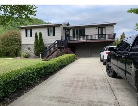75 Lakeview Ln, Harold, KY 41635