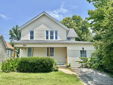 200 S Grandview Ave, Burnside, KY 42519