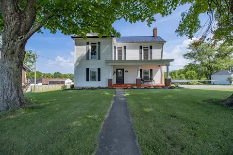 1721 Cypress St, Paris, KY 40361