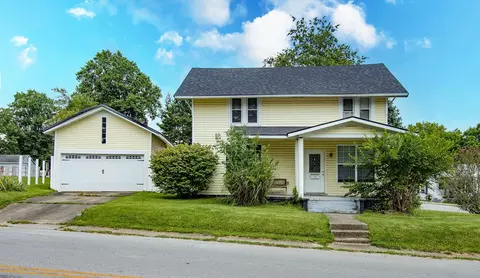 98 E 20th St, Paris, KY 40361