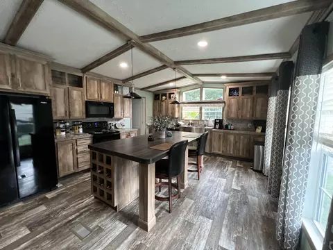 151 Close Lake Dr, Nancy, KY 42544 photo 8