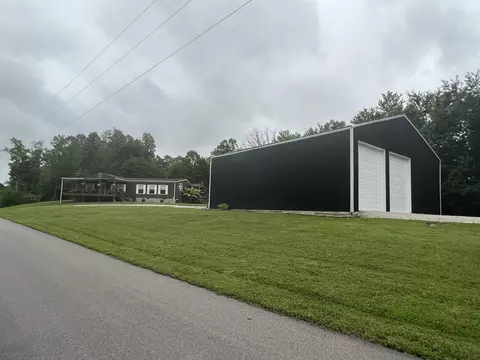 151 Close Lake Dr, Nancy, KY 42544