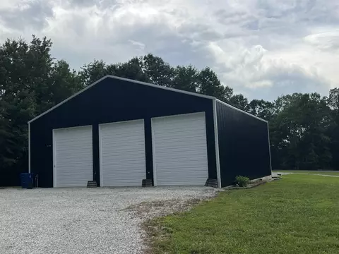151 Close Lake Dr, Nancy, KY 42544 photo 3