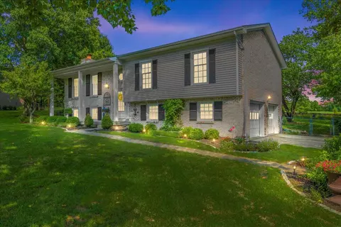 111 Vincewood Dr, Nicholasville, KY 40356