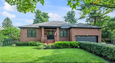 1319 Prather Rd, Lexington, KY 40502