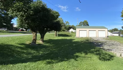 856 W Cumberland Ave, Jamestown, KY 42629